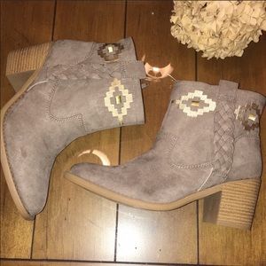 Faux Suede Quipid Ankle Boots